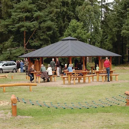 Three-bedroom Holiday In * Блаванн
