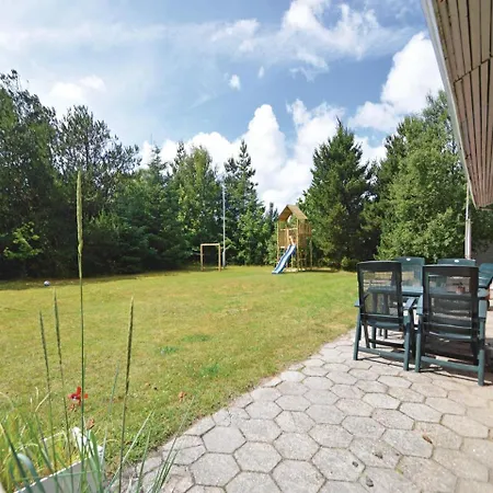 Дом отдыха Three-bedroom Holiday In *