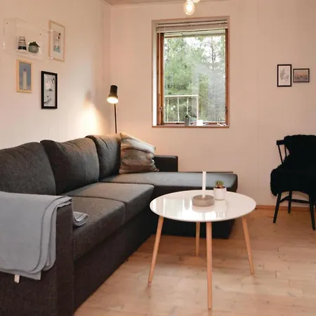 Дом отдыха Three-bedroom Holiday In *