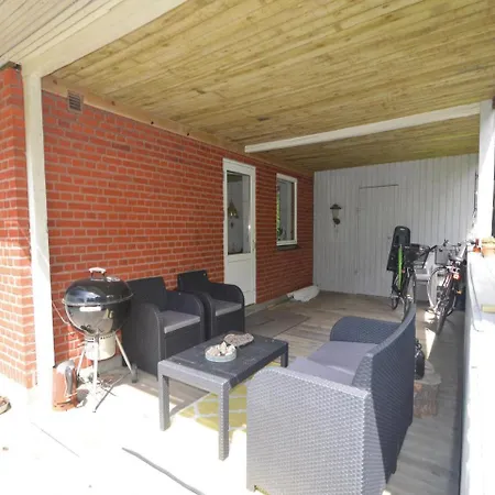 Three-bedroom Holiday In